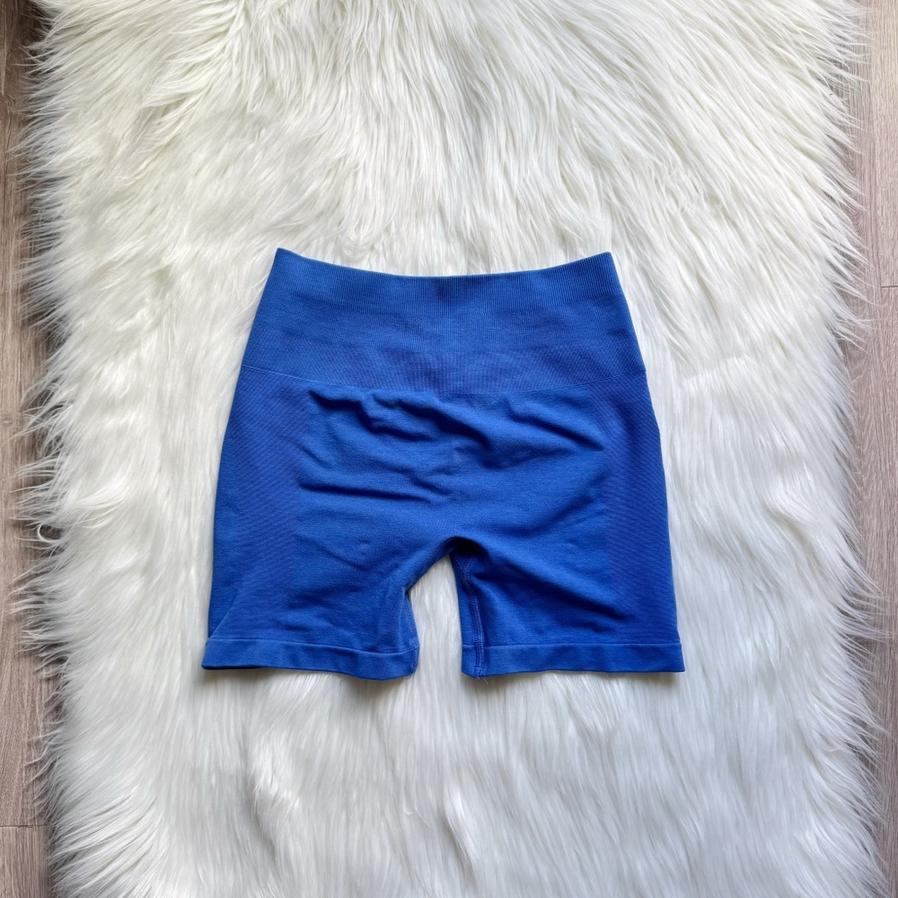 Alphalete amplify shorts